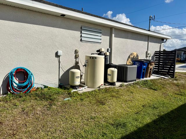 3312 16th Street W, Lehigh Acres, FL 33971