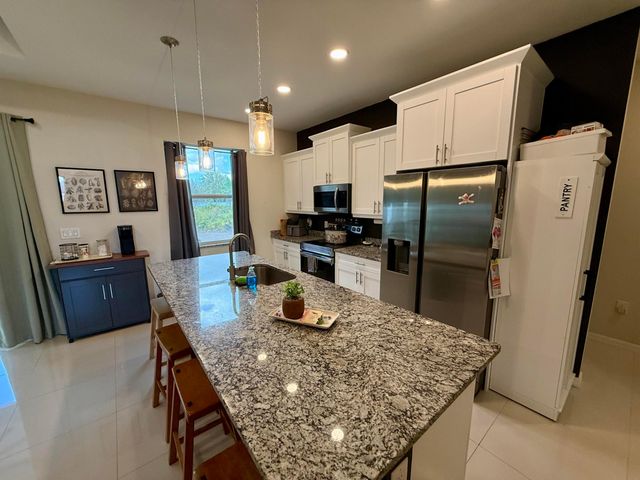 3312 16th Street W, Lehigh Acres, FL 33971