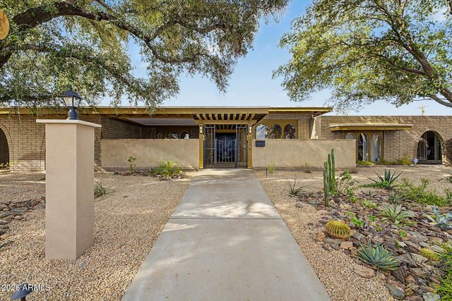 3736 E MONTECITO Avenue, Phoenix, AZ 85018