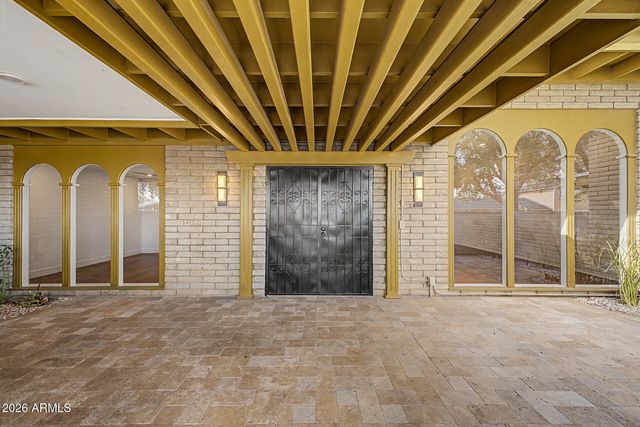 3736 E MONTECITO Avenue, Phoenix, AZ 85018
