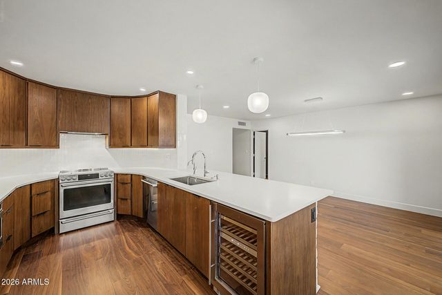 3736 E MONTECITO Avenue, Phoenix, AZ 85018