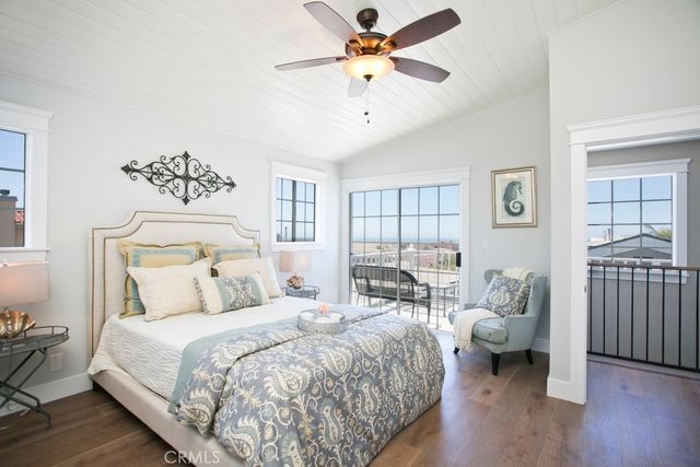 458 Ocean View Ave, Hermosa Beach, CA 90254