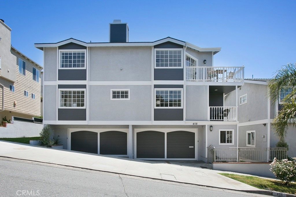 458 Ocean View Ave, Hermosa Beach, CA 90254