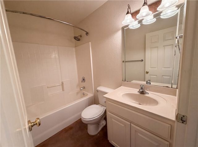 212 House Ave, Sandia, TX 78383