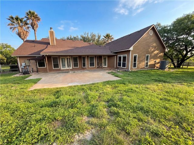 212 House Ave, Sandia, TX 78383