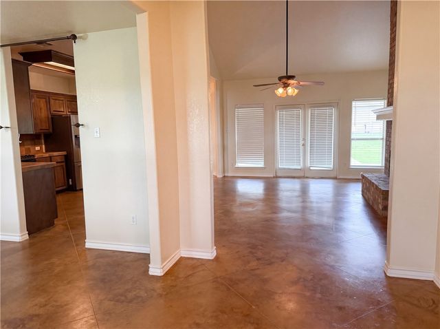 212 House Ave, Sandia, TX 78383