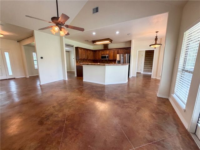 212 House Ave, Sandia, TX 78383