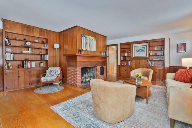 10 Wood Street, Nashua, NH 03064