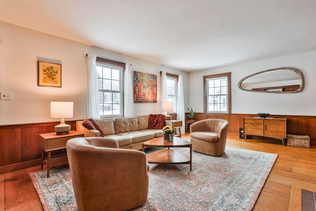 10 Wood Street, Nashua, NH 03064