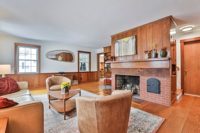 10 Wood Street, Nashua, NH 03064