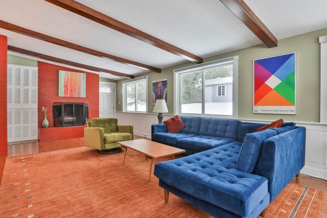 10 Wood Street, Nashua, NH 03064