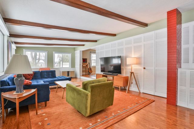 10 Wood Street, Nashua, NH 03064