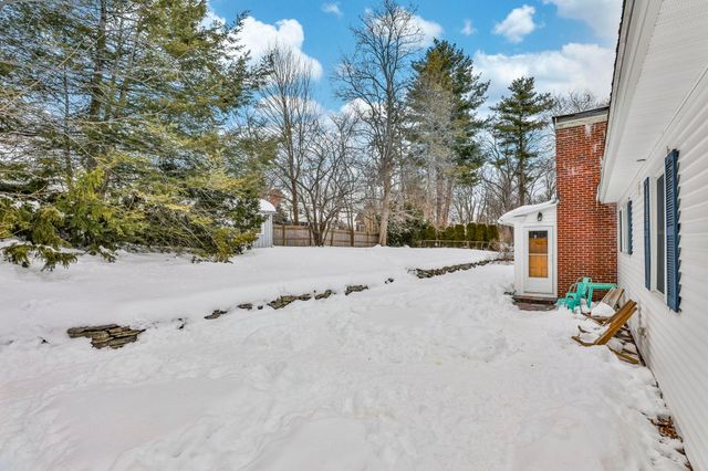 10 Wood Street, Nashua, NH 03064