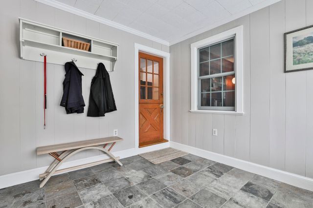 10 Wood Street, Nashua, NH 03064