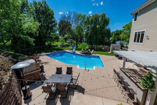 375 Bohlken Drive, Hastings, MN 55033
