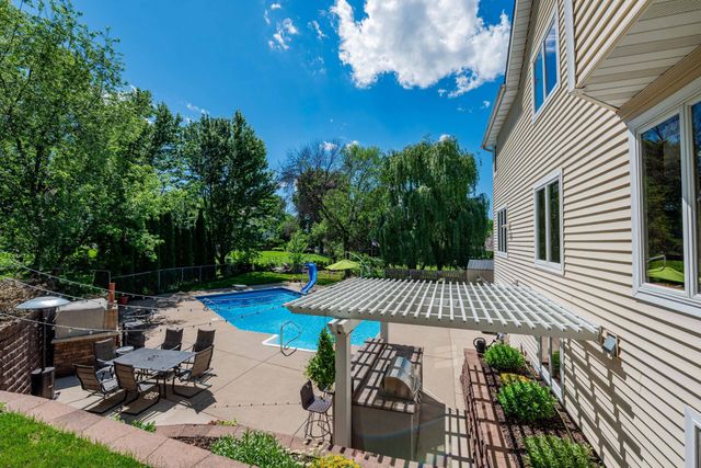 375 Bohlken Drive, Hastings, MN 55033