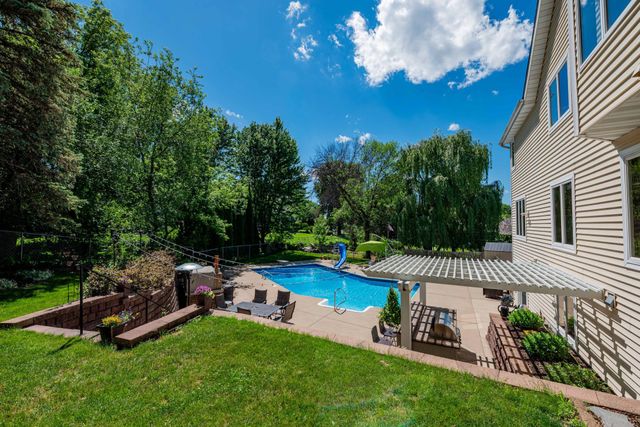 375 Bohlken Drive, Hastings, MN 55033
