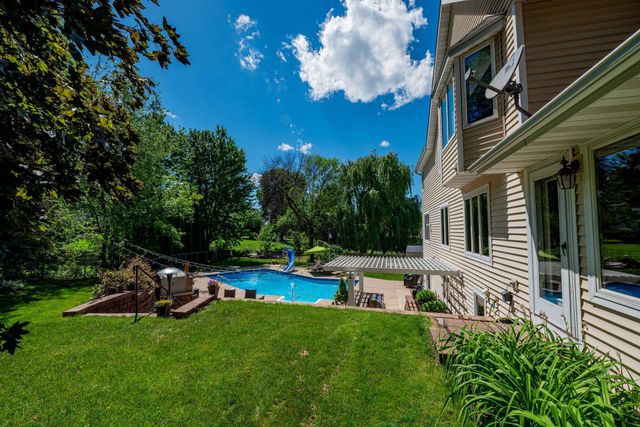 375 Bohlken Drive, Hastings, MN 55033