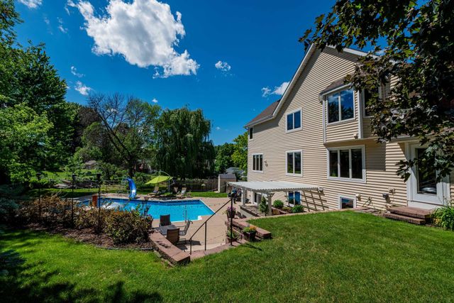 375 Bohlken Drive, Hastings, MN 55033