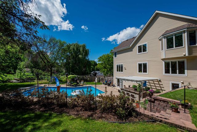 375 Bohlken Drive, Hastings, MN 55033