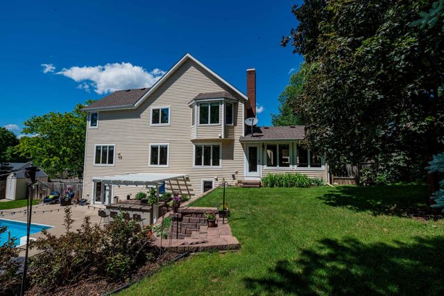 375 Bohlken Drive, Hastings, MN 55033