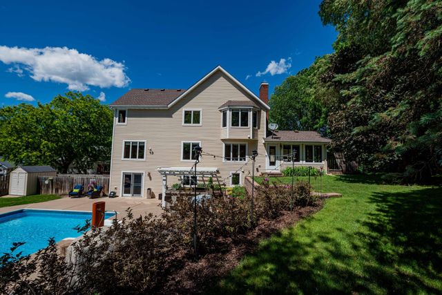 375 Bohlken Drive, Hastings, MN 55033