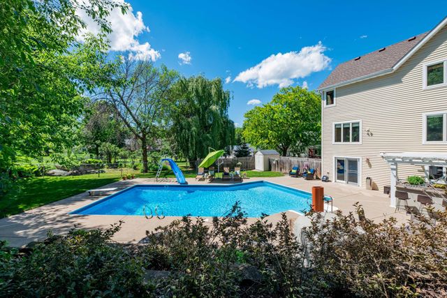 375 Bohlken Drive, Hastings, MN 55033