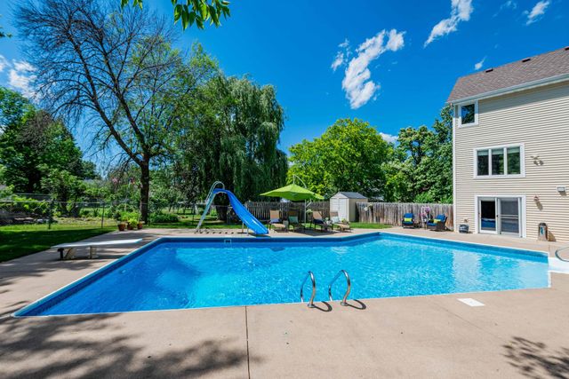 375 Bohlken Drive, Hastings, MN 55033