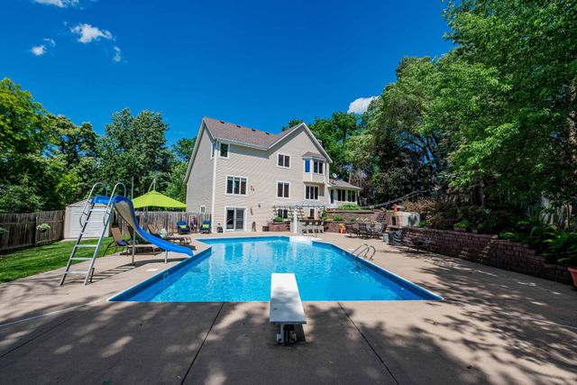 375 Bohlken Drive, Hastings, MN 55033