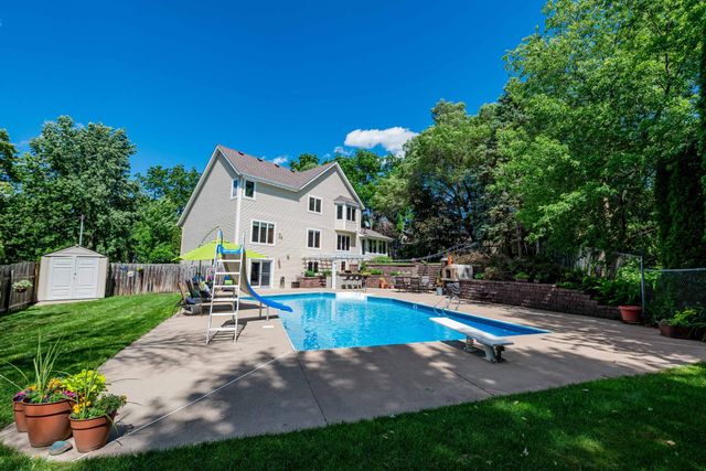 375 Bohlken Drive, Hastings, MN 55033