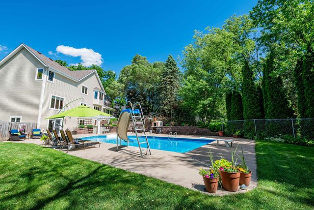 375 Bohlken Drive, Hastings, MN 55033