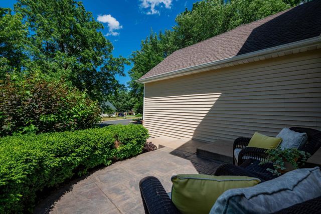 375 Bohlken Drive, Hastings, MN 55033