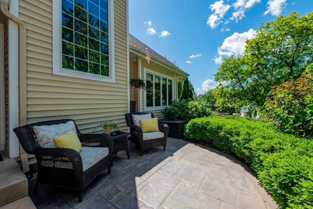 375 Bohlken Drive, Hastings, MN 55033