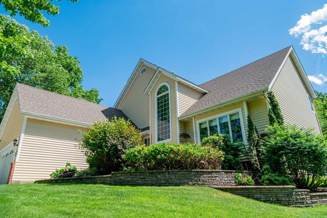 375 Bohlken Drive, Hastings, MN 55033
