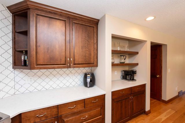375 Bohlken Drive, Hastings, MN 55033