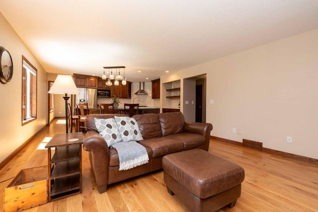 375 Bohlken Drive, Hastings, MN 55033