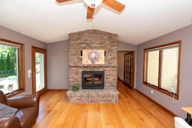 375 Bohlken Drive, Hastings, MN 55033