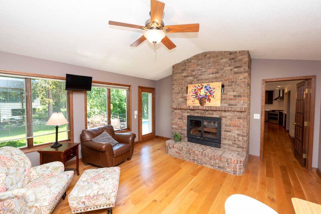 375 Bohlken Drive, Hastings, MN 55033