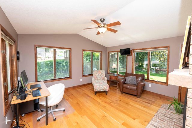 375 Bohlken Drive, Hastings, MN 55033