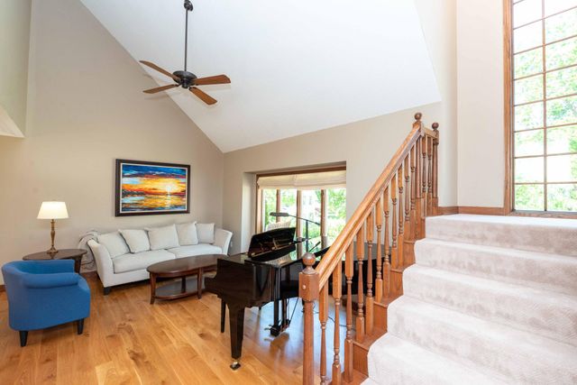 375 Bohlken Drive, Hastings, MN 55033
