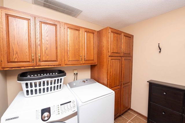 375 Bohlken Drive, Hastings, MN 55033