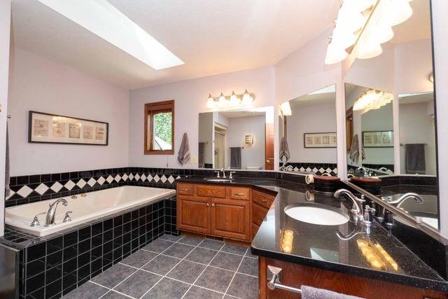 375 Bohlken Drive, Hastings, MN 55033