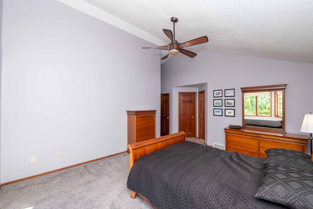 375 Bohlken Drive, Hastings, MN 55033
