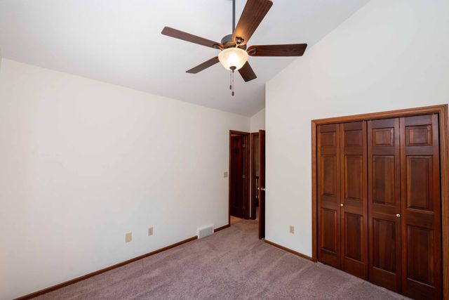 375 Bohlken Drive, Hastings, MN 55033