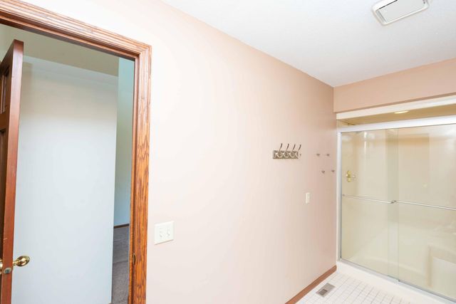375 Bohlken Drive, Hastings, MN 55033