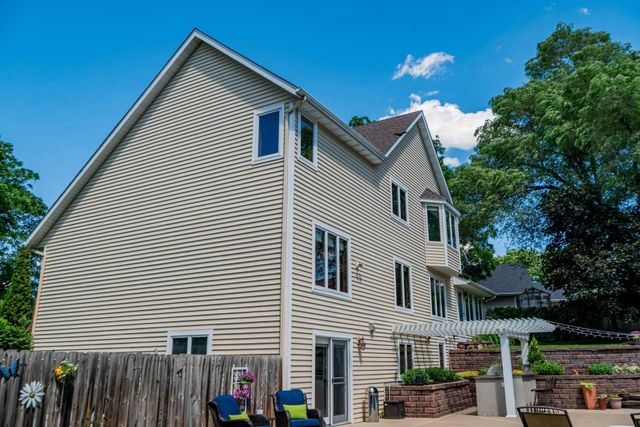 375 Bohlken Drive, Hastings, MN 55033