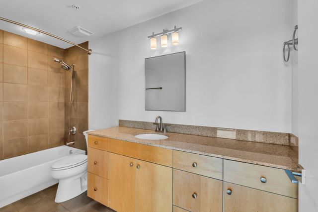 1101 18th Ave S Apt 610, Nashville, TN 37212