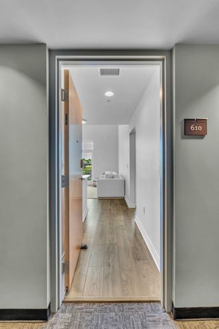 1101 18th Ave S Apt 610, Nashville, TN 37212