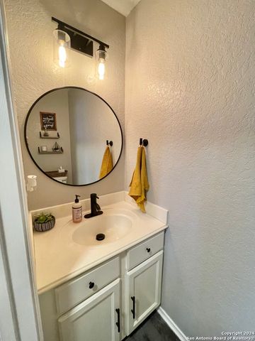 3611 Alonzo, Converse, TX 78109