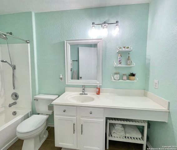 3611 Alonzo, Converse, TX 78109